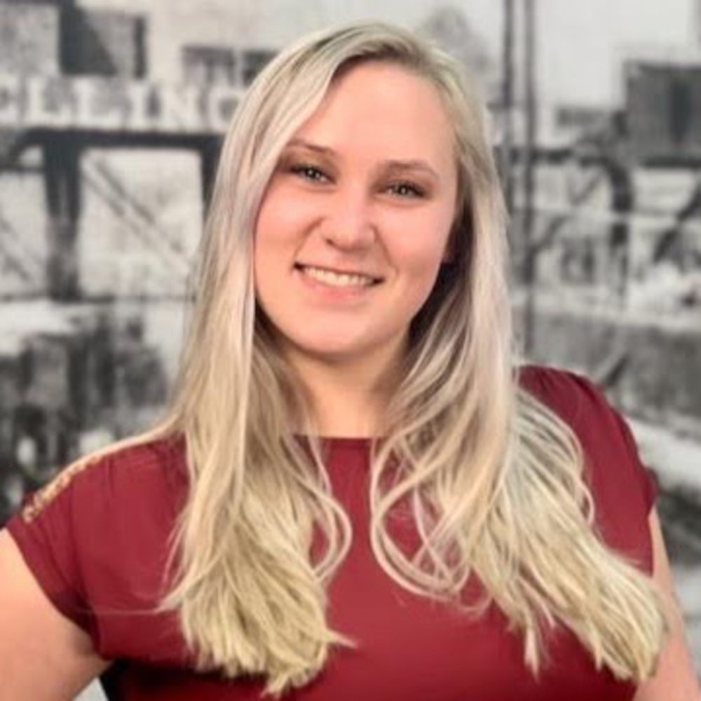 Meet your Posher, Emma